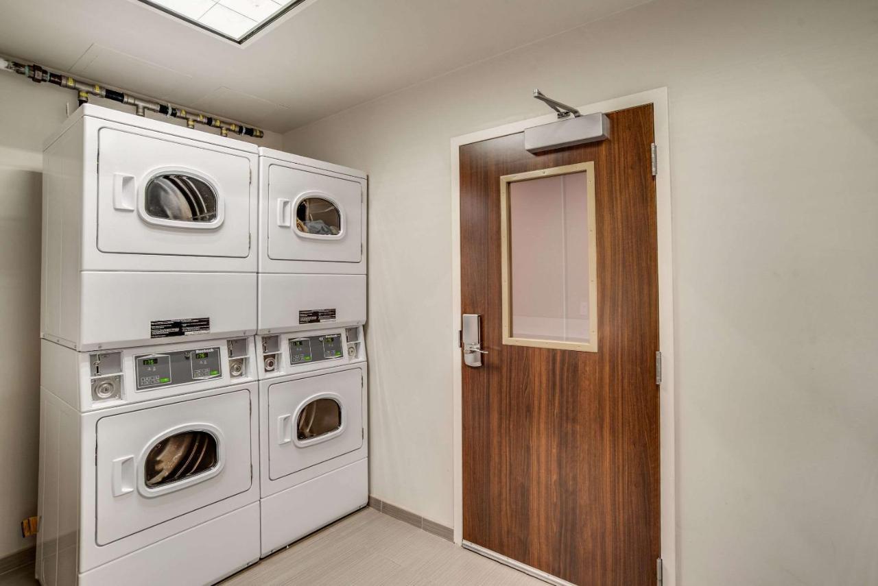 Mainstay Suites Carlisle - Harrisburg Eksteriør billede